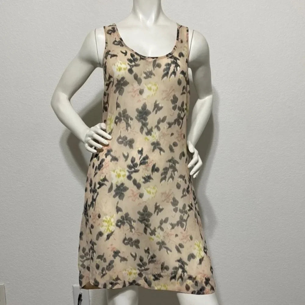 Staring at Stars Floral Scoop Neck Sleeveless Dress Size M